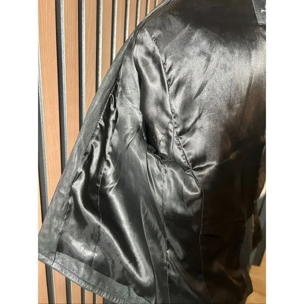 7 For all Mankind Women Rumble Leather Jacket  Size S black moto style short
